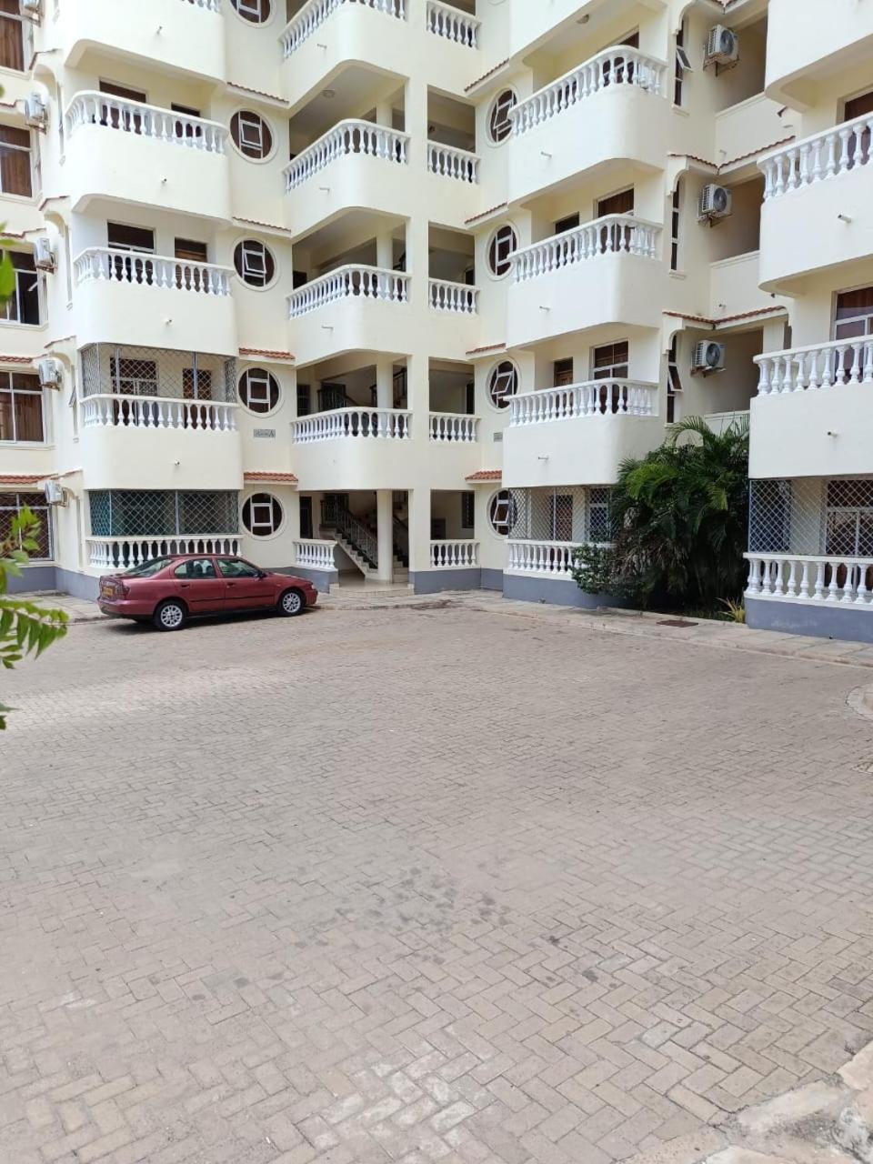 Pk Ocean Apartment Mombasa Exterior photo